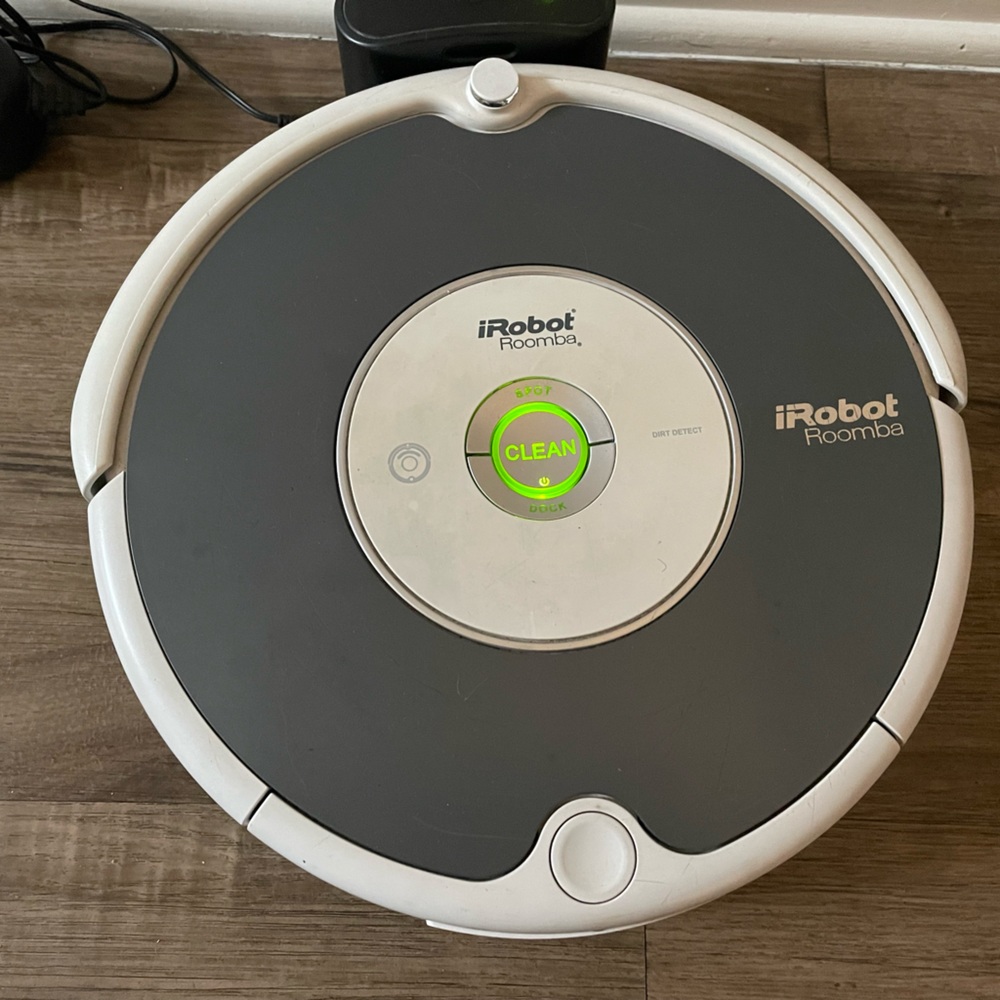 iRobot Roomba 585